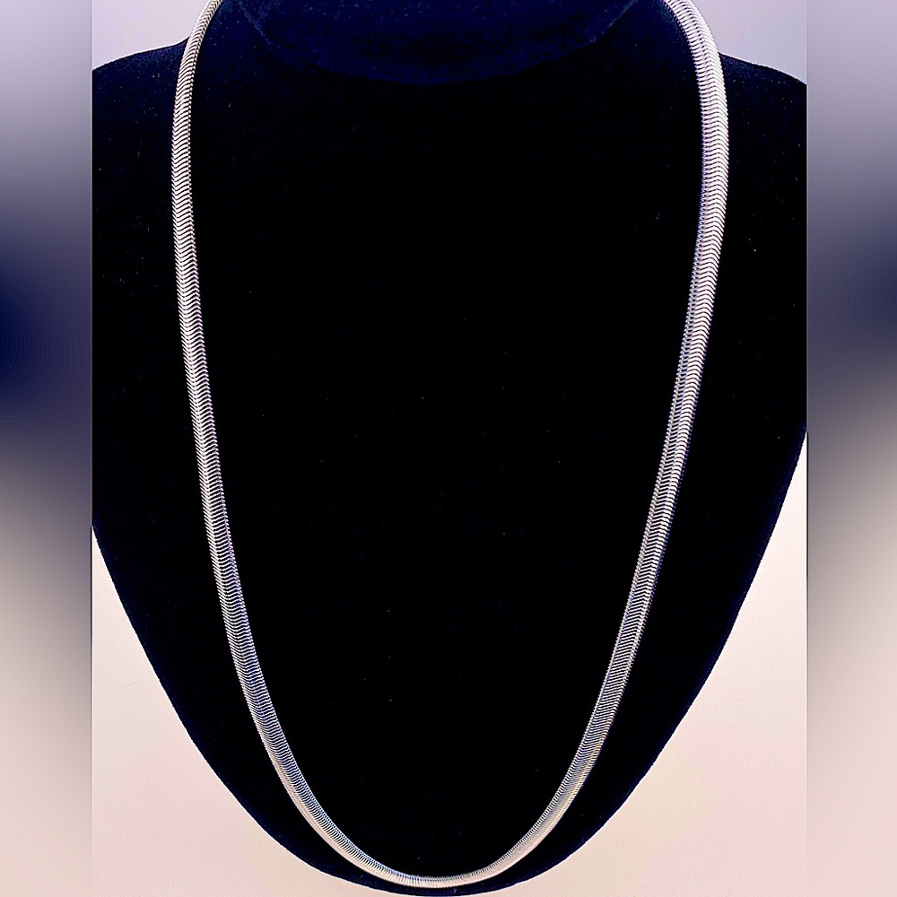 22” 925 Solid Sterling Silver Snake 8mm 20gram - image 3